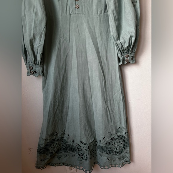 FARM RIO Elegant Green Embroidered MIDI Dress - Picture 11 of 12
